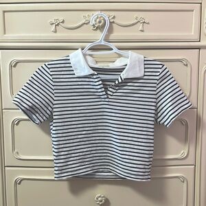 GU - Cropped Tee Size Medium